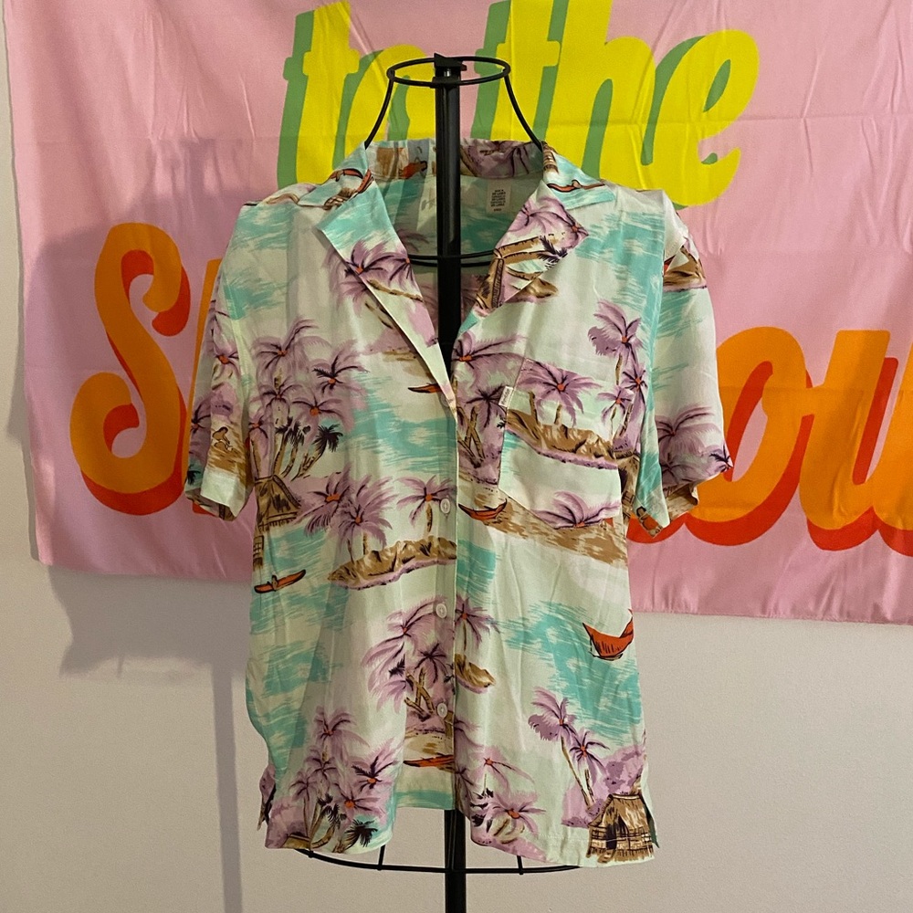 Levi’s Tropical Print Button-Down Blouse